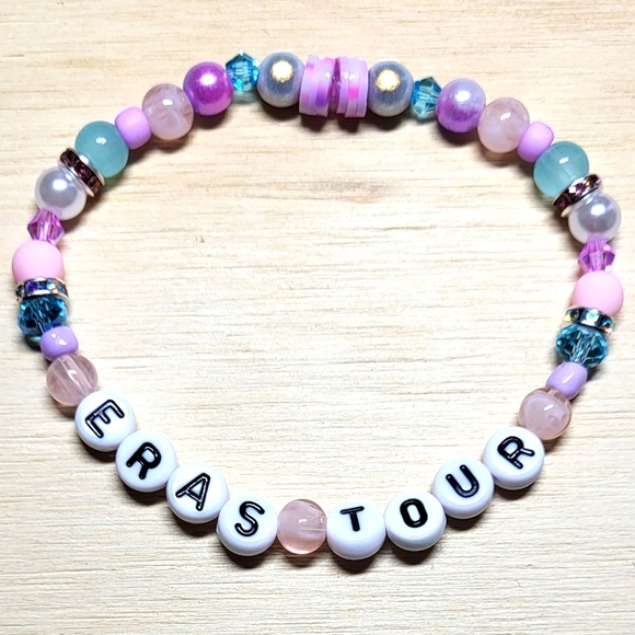 Eras Tour Taylor Swift Friendship Bracelet - Picture 4 of 6